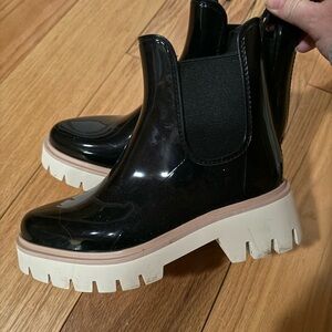 Black Dolce Vita Boots